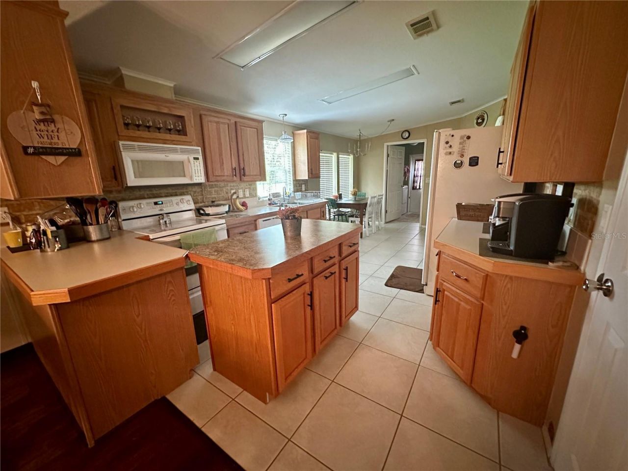 9889 NW 9th Court , Branford, FL 32008 Photo