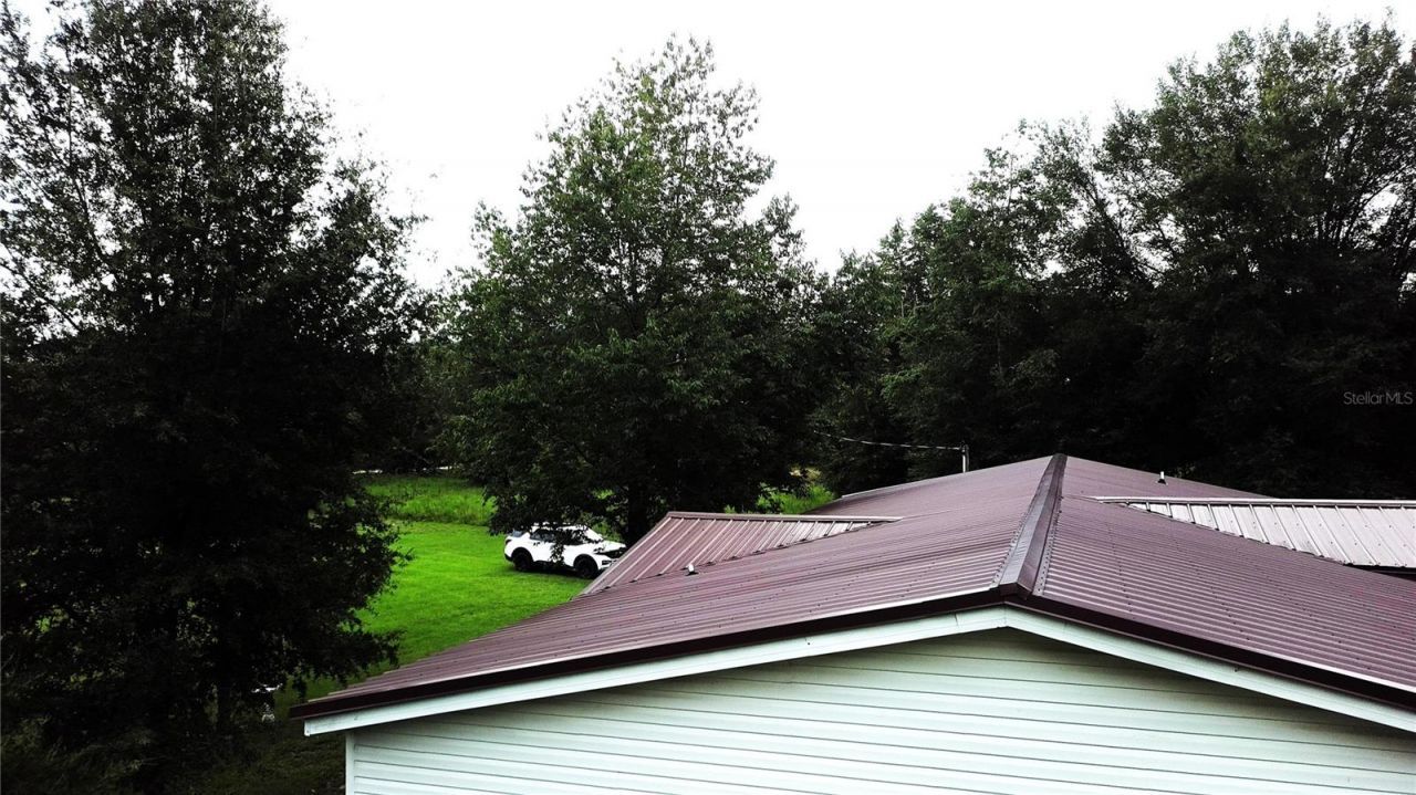 9889 NW 9th Court , Branford, FL 32008 Photo