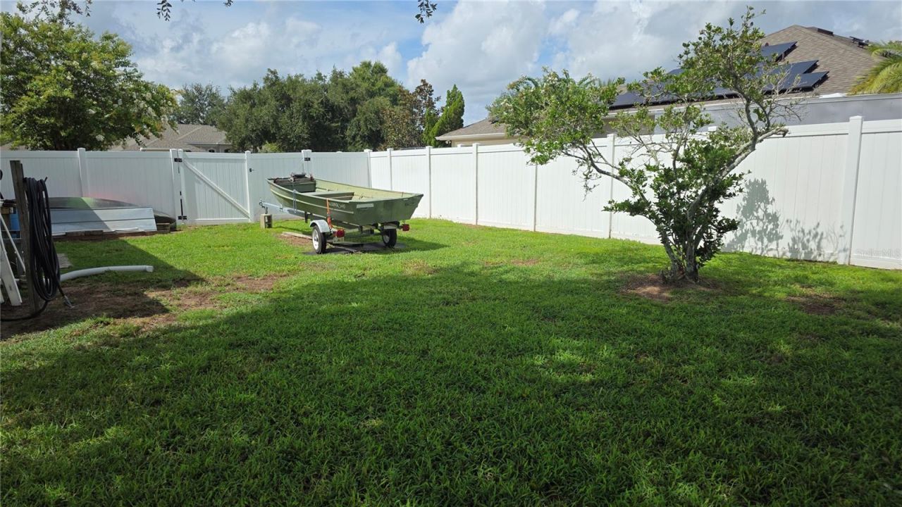 36812 Queen Bee Lane, Grand Island, FL 32735 Photo