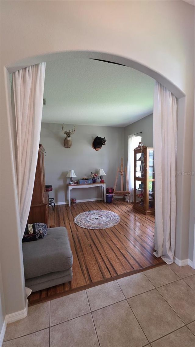 36812 Queen Bee Lane, Grand Island, FL 32735 Photo
