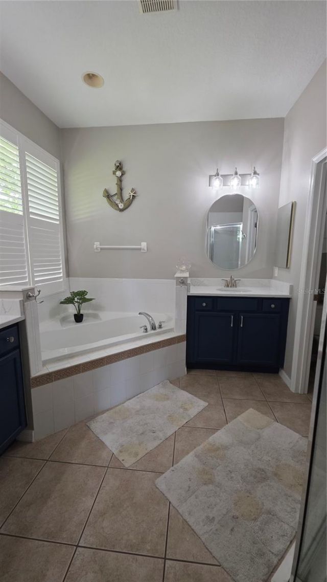 36812 Queen Bee Lane, Grand Island, FL 32735 Photo
