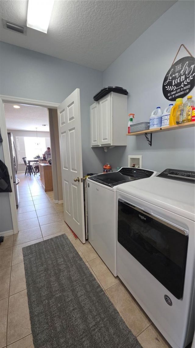 36812 Queen Bee Lane, Grand Island, FL 32735 Photo