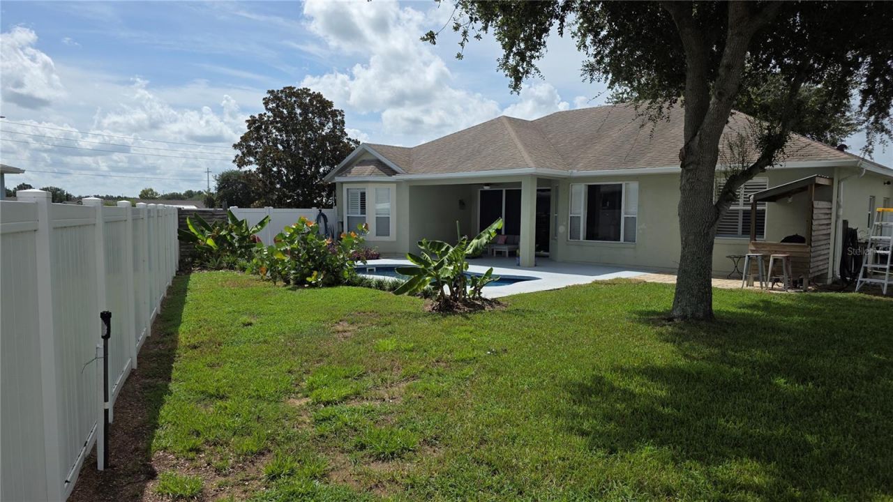 36812 Queen Bee Lane, Grand Island, FL 32735 Photo