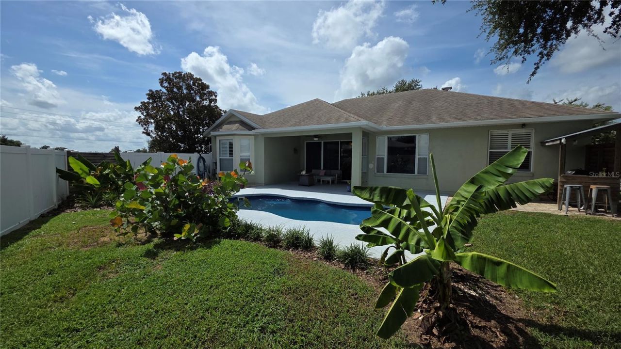 36812 Queen Bee Lane, Grand Island, FL 32735 Photo