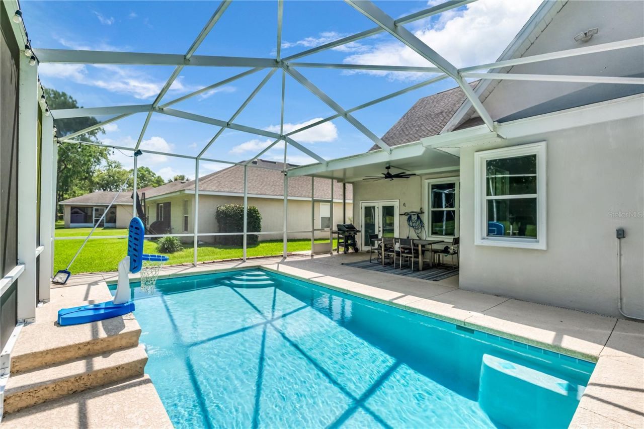728 Lake Diamond Avenue, Ocala, FL 34472 Photo