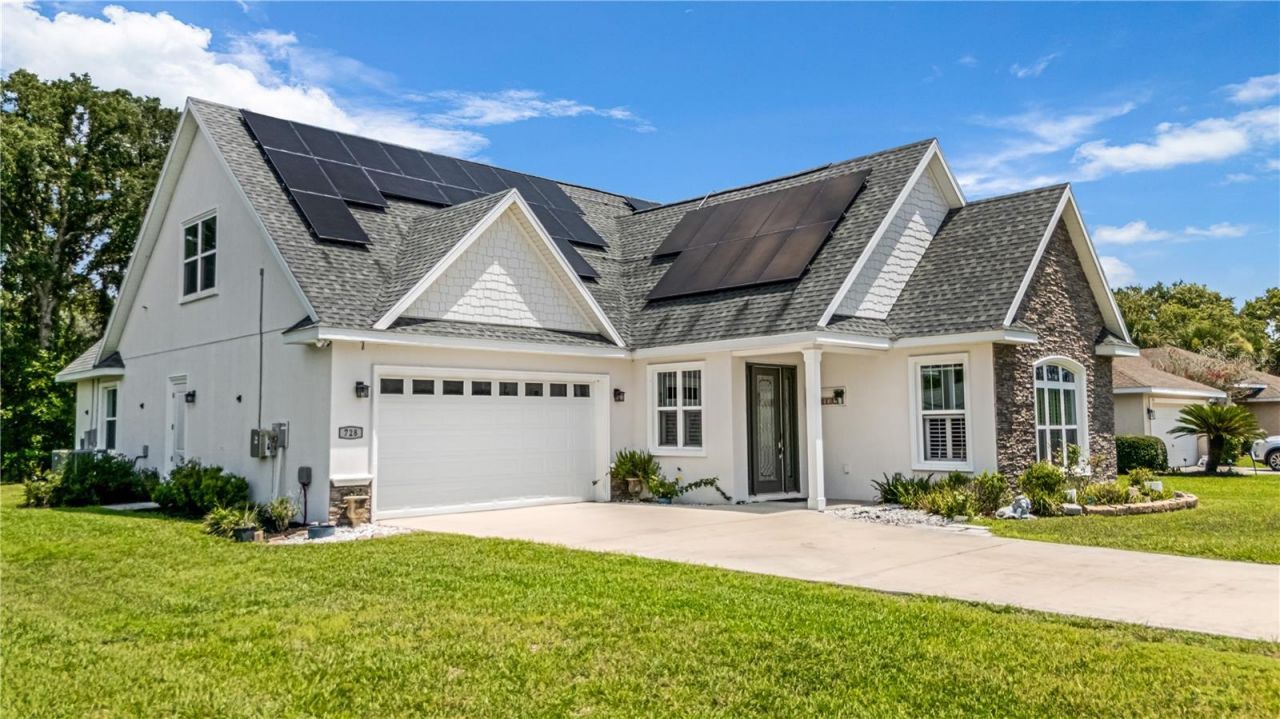 728 Lake Diamond Avenue, Ocala, FL 34472 Photo