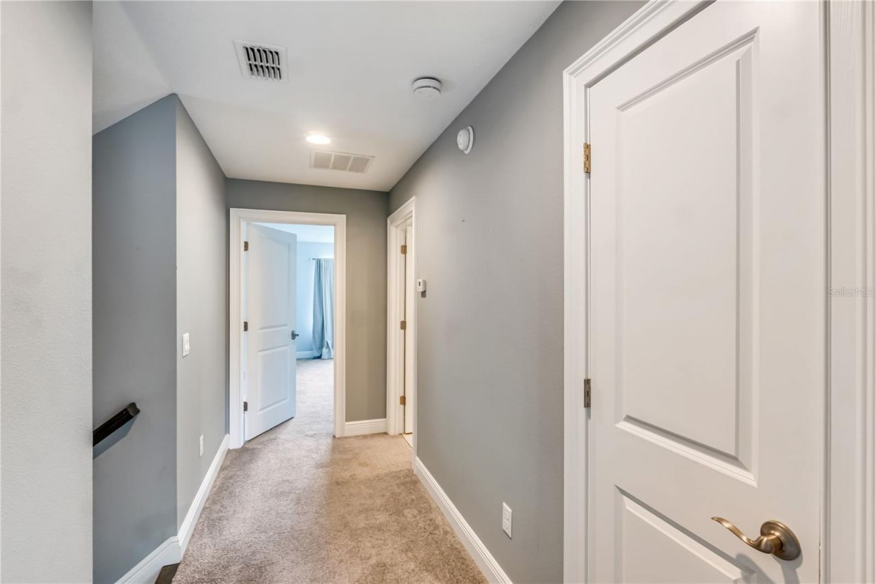 728 Lake Diamond Avenue, Ocala, FL 34472 Photo