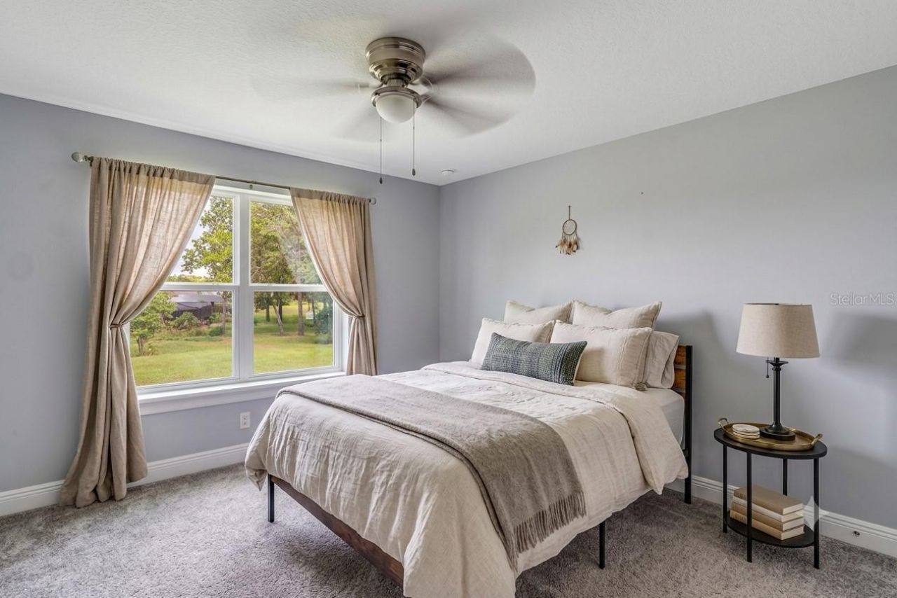 728 Lake Diamond Avenue, Ocala, FL 34472 Photo