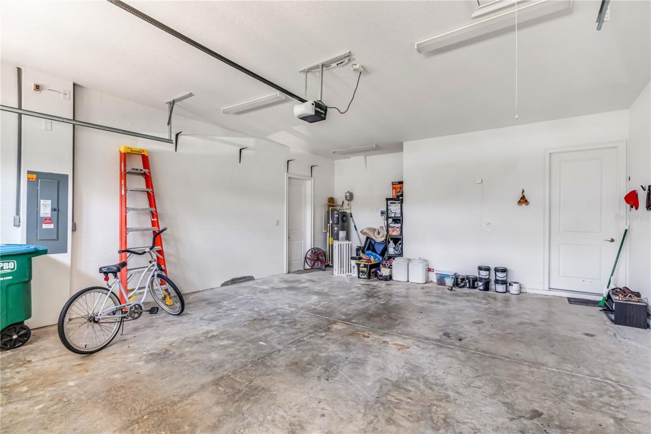 728 Lake Diamond Avenue, Ocala, FL 34472 Photo
