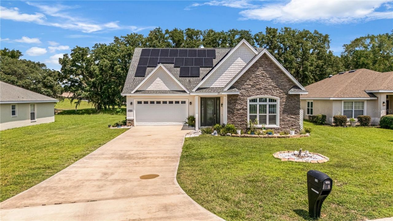 728 Lake Diamond Avenue, Ocala, FL 34472 Photo