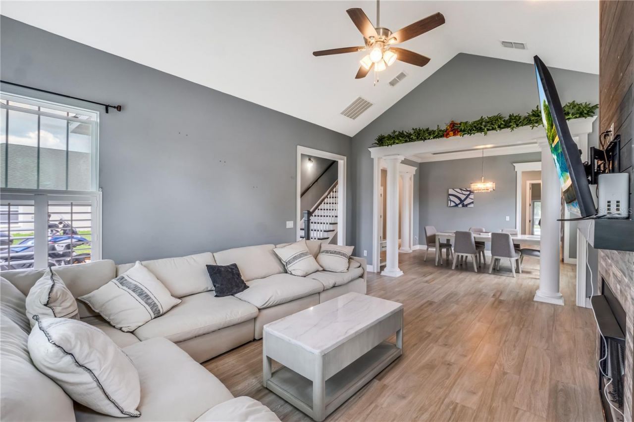 728 Lake Diamond Avenue, Ocala, FL 34472 Photo