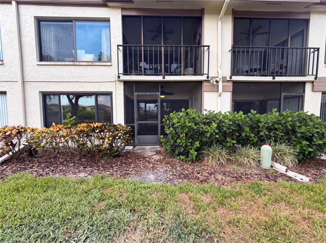 6219 Palma Del Mar Boulevard S, Unit 114, Saint Petersburg, FL 33715 Photo
