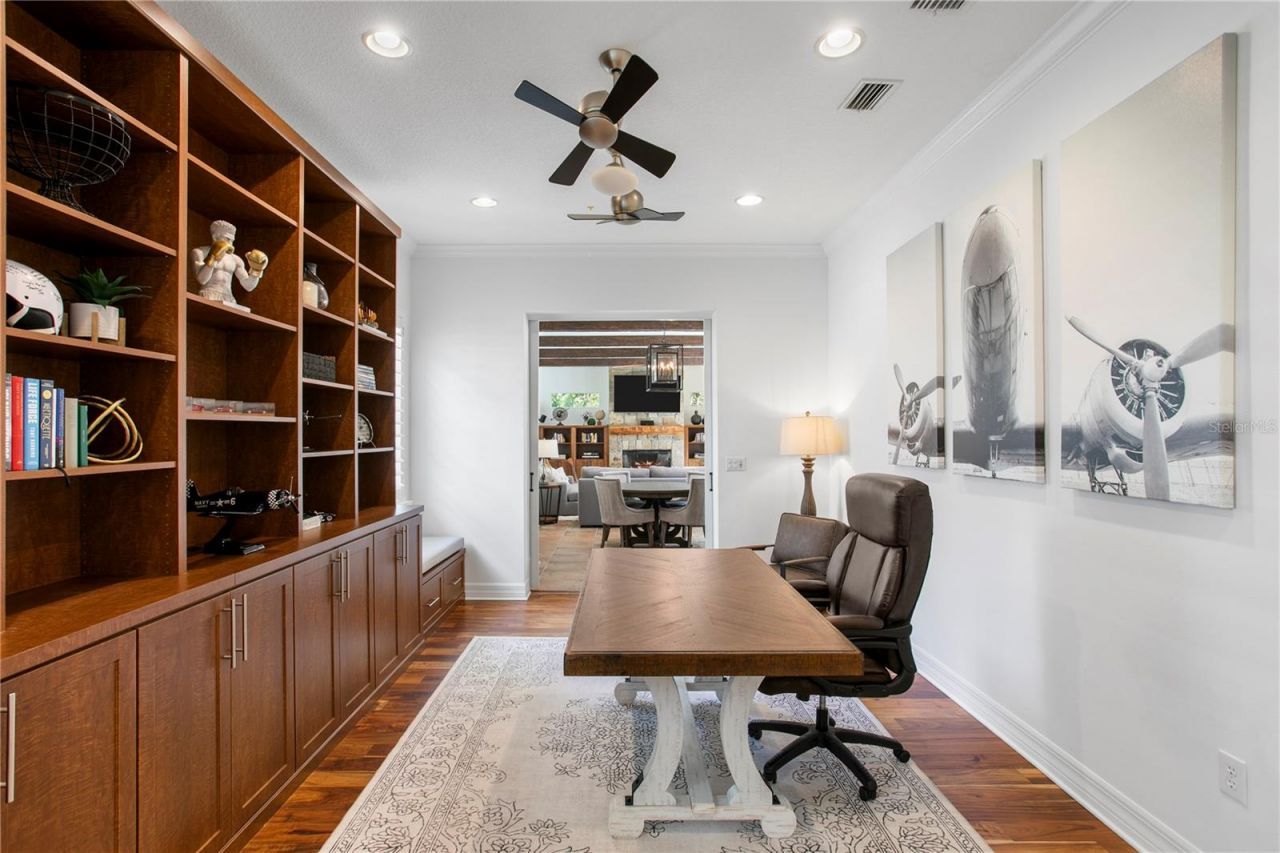 2113 Climbing Ivy Drive, Tampa, FL 33618 Photo
