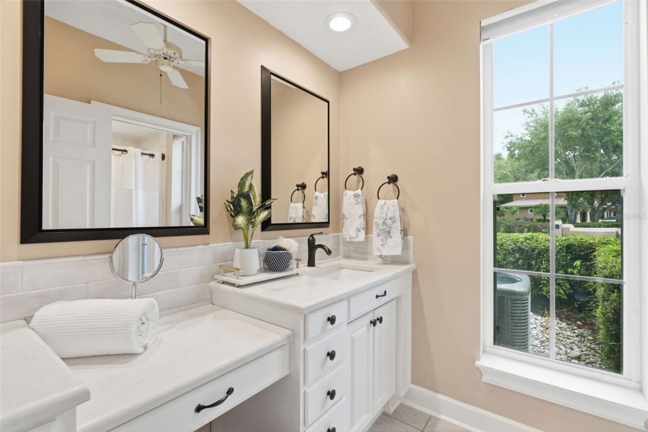 18655 Avenue Capri, Lutz, FL 33558 Photo