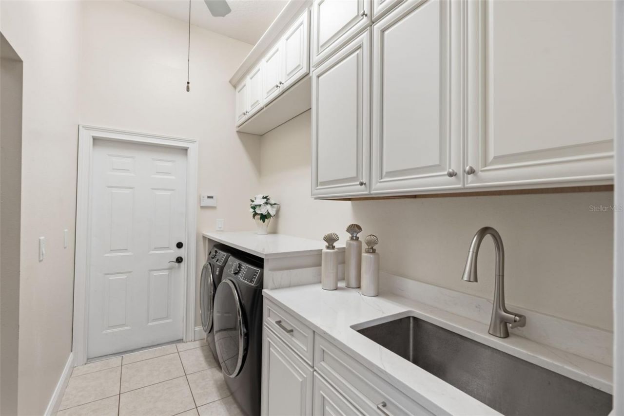 18655 Avenue Capri, Lutz, FL 33558 Photo