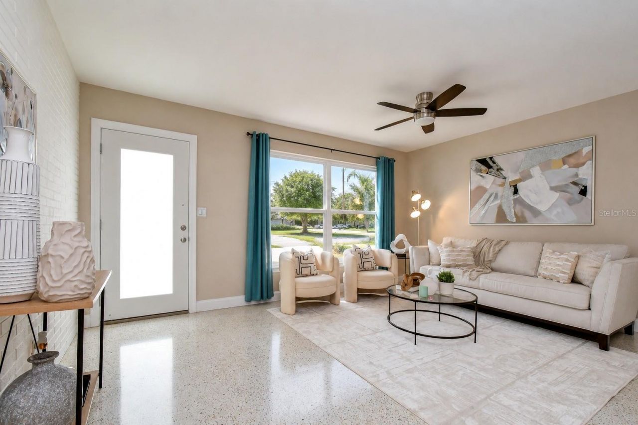 6871 4th Street S, Saint Petersburg, FL 33705 Photo