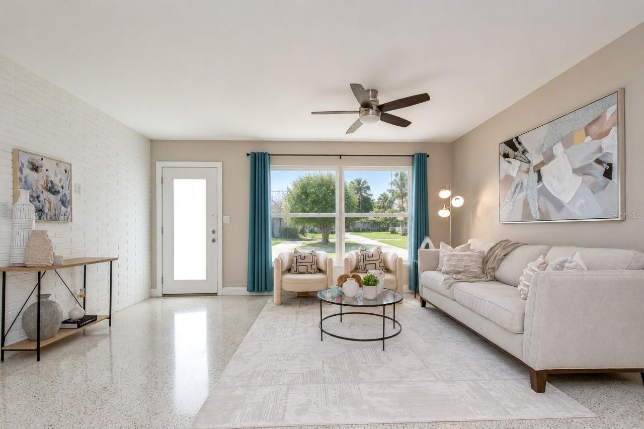 6871 4th Street S, Saint Petersburg, FL 33705 Photo