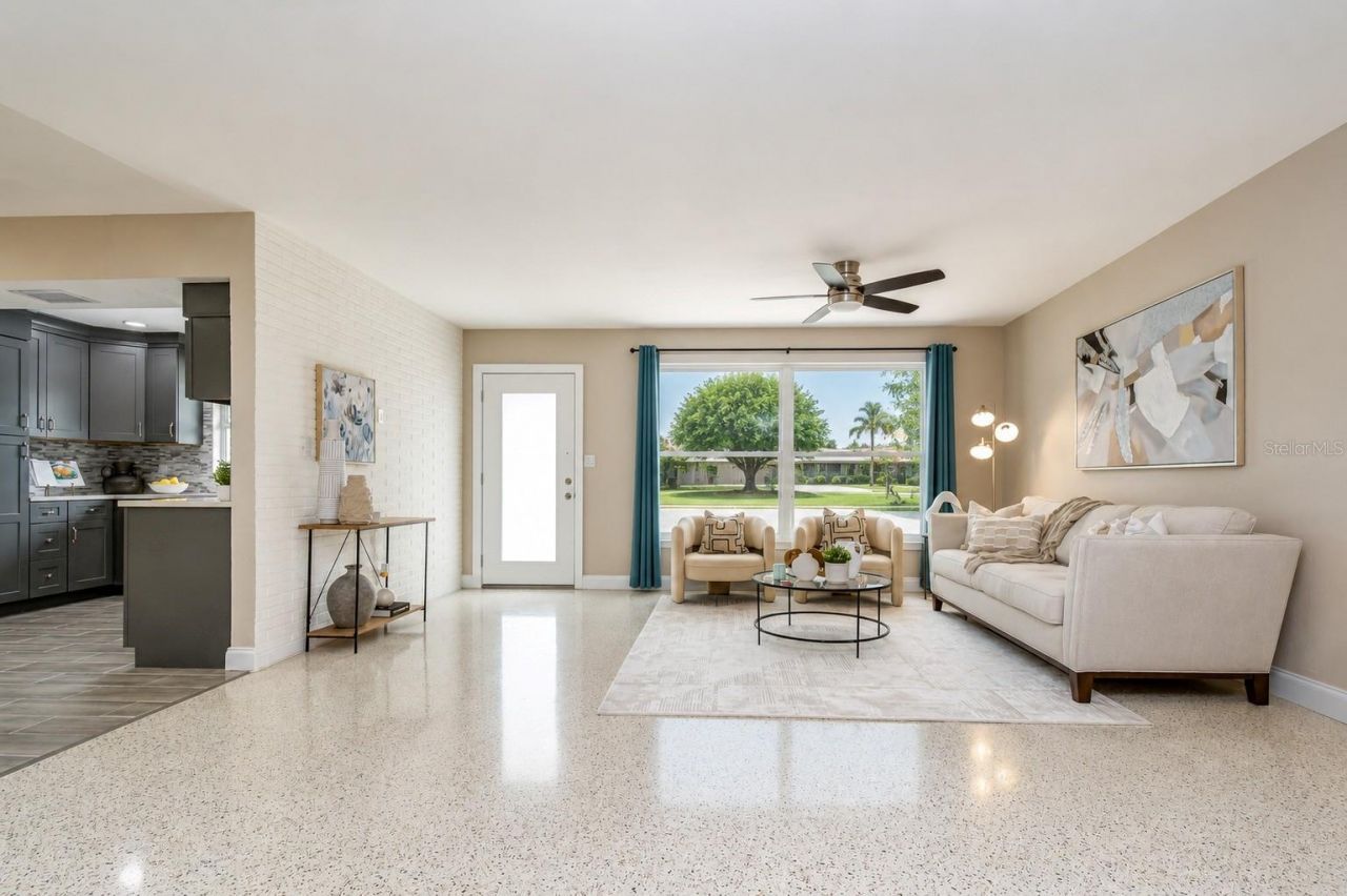 6871 4th Street S, Saint Petersburg, FL 33705 Photo