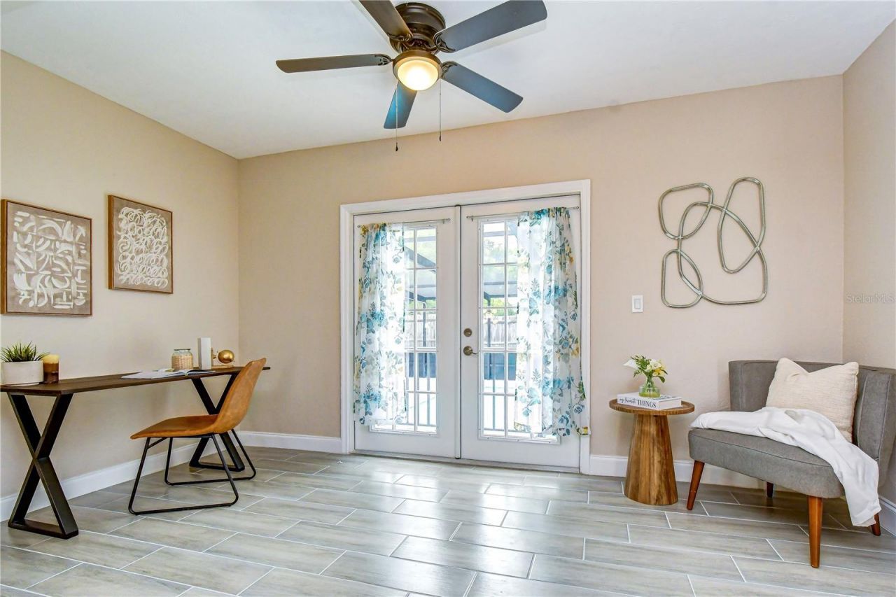 6871 4th Street S, Saint Petersburg, FL 33705 Photo