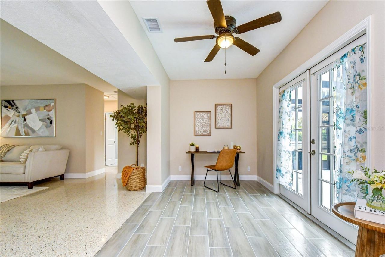 6871 4th Street S, Saint Petersburg, FL 33705 Photo