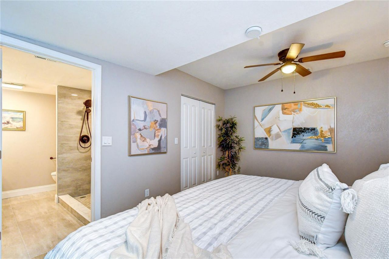 6871 4th Street S, Saint Petersburg, FL 33705 Photo