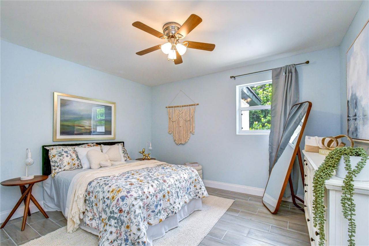 6871 4th Street S, Saint Petersburg, FL 33705 Photo