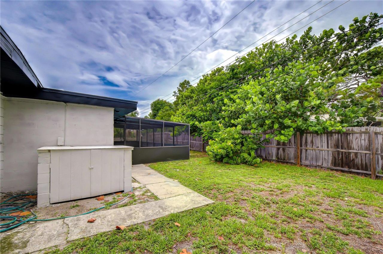 6871 4th Street S, Saint Petersburg, FL 33705 Photo