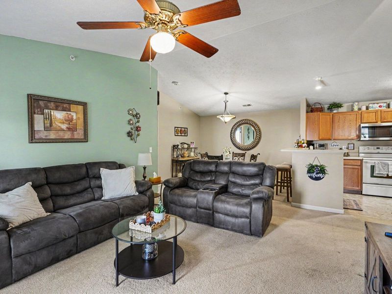 1172 Retriever Way, Unit 305, Florence, KY 41042 Photo 7