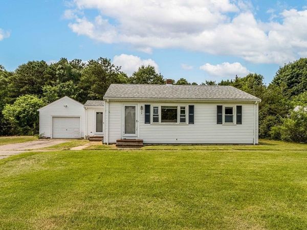 178 Sandwich Road, Falmouth, MA 02536