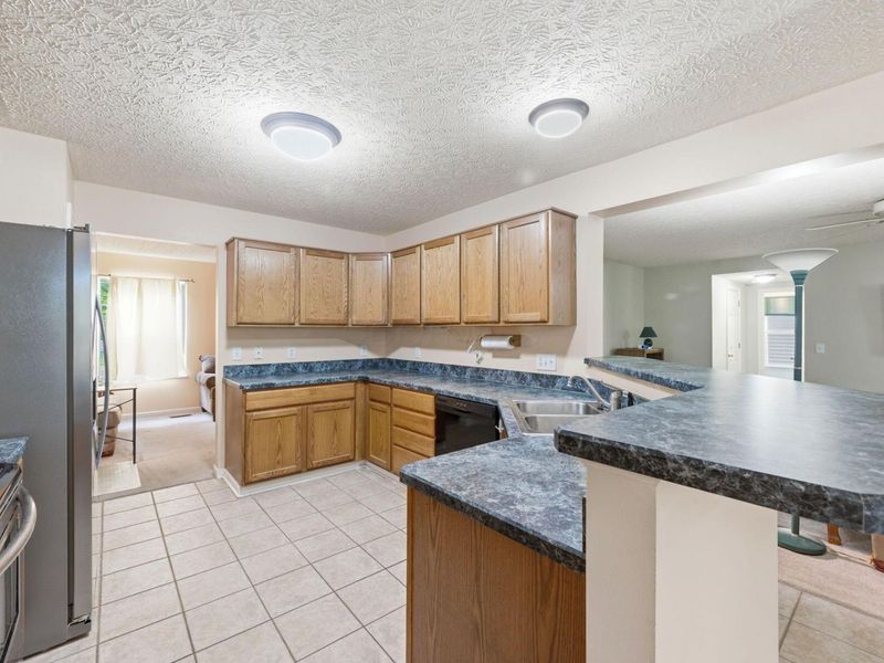 1403 Westbrook Drive , Marysville, OH 43040 Photo 9
