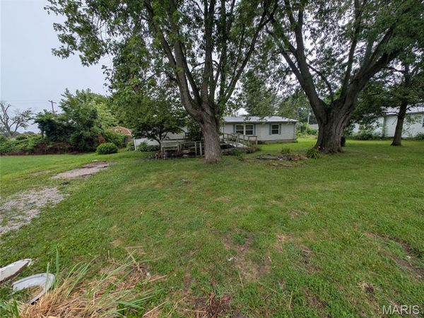 232 N Lincoln Avenue , Eagarville, IL 62069