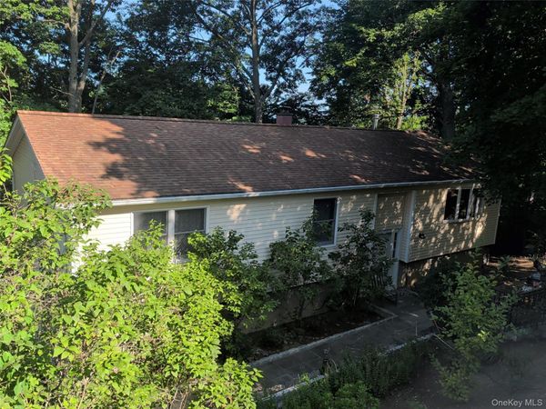 32 Springwood Avenue, Ardsley, NY 10502