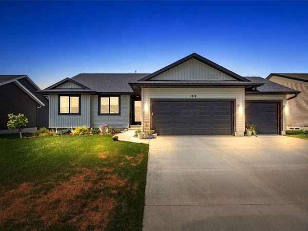 1318 Beringer Court NE, Cedar Rapids, IA 52402