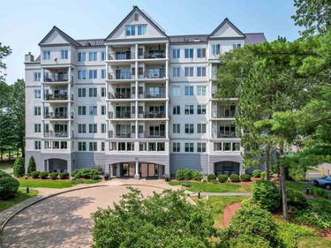 10 Mountain Laurels Drive, Unit 607, Nashua, NH 03062
