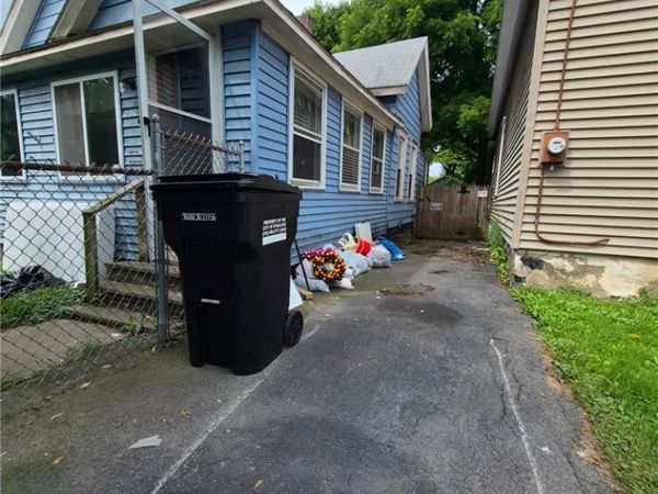 132 Hoefler Street , Syracuse, NY 13204