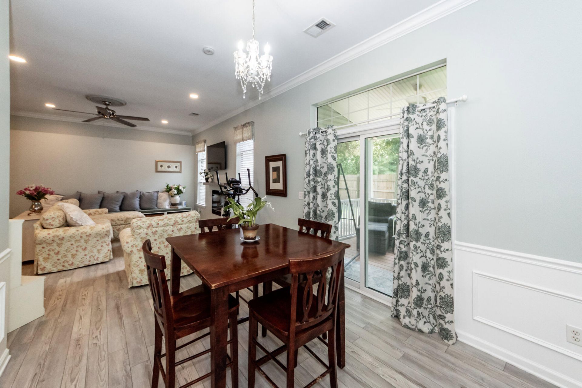 1231 Center Lake Drive Photo 6