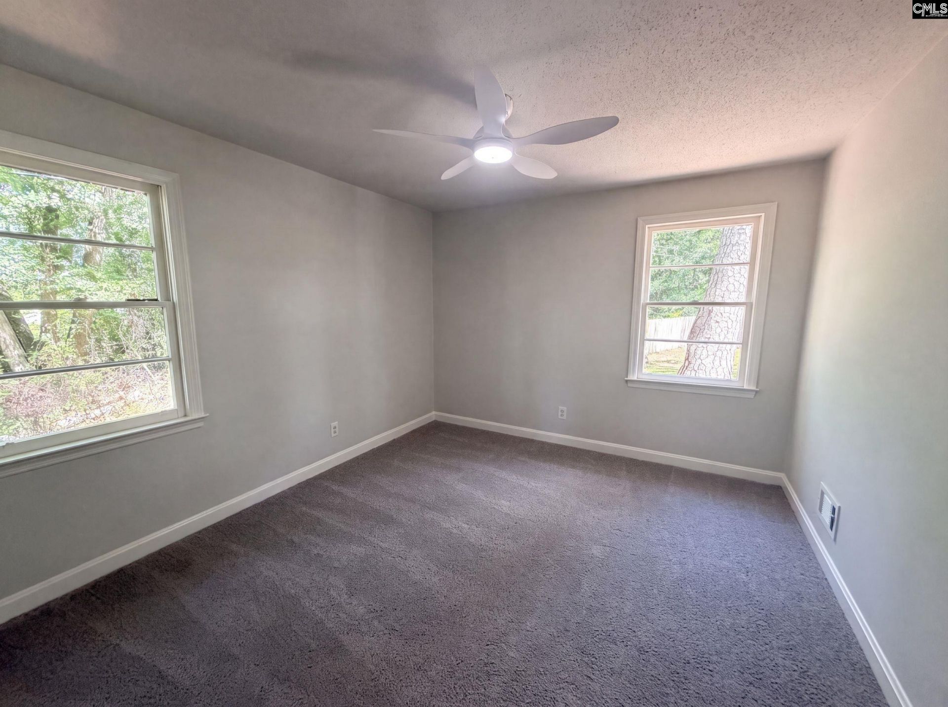 1425 Hollyberry Lane  Photo 15