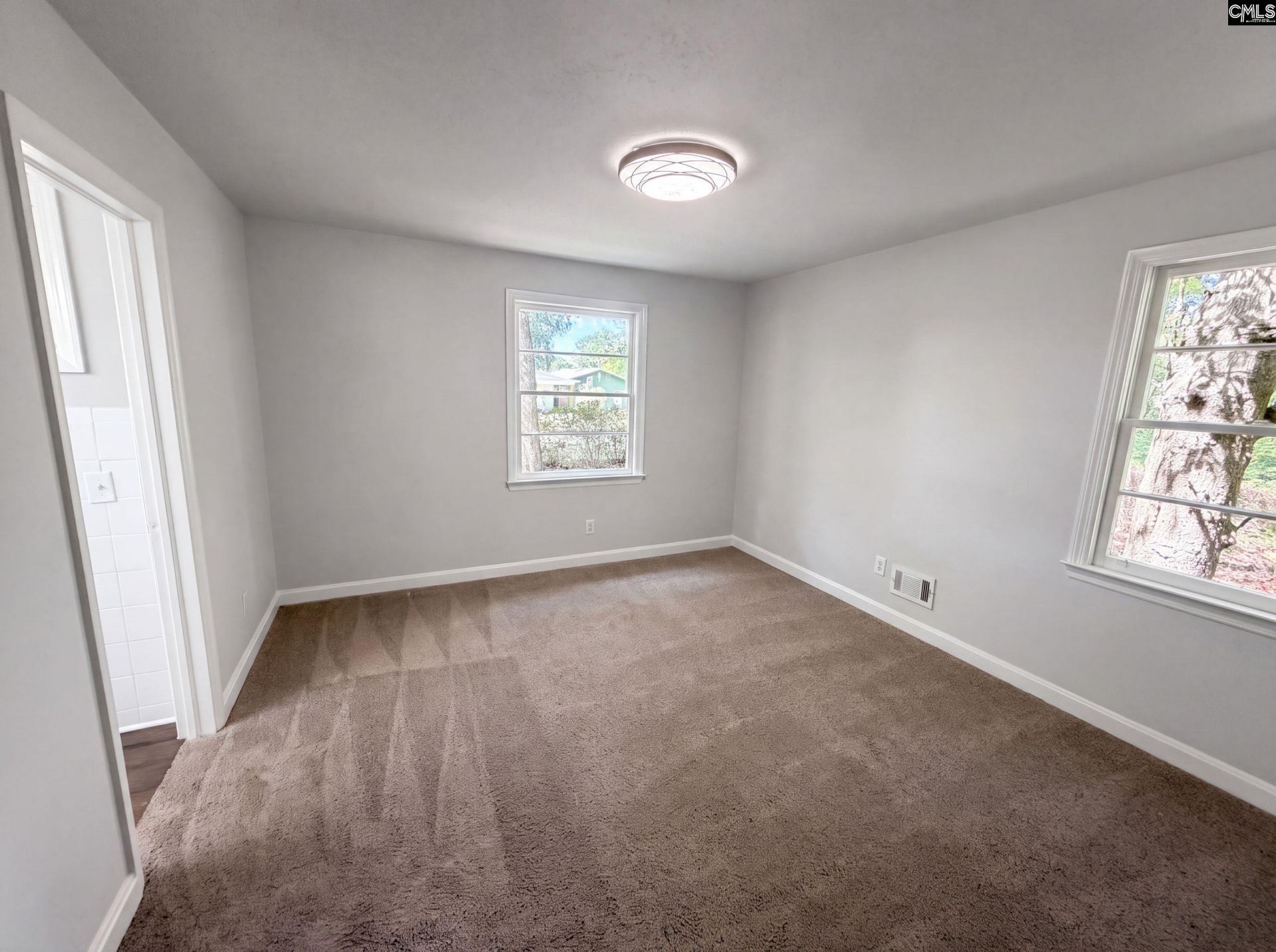 1425 Hollyberry Lane  Photo 17