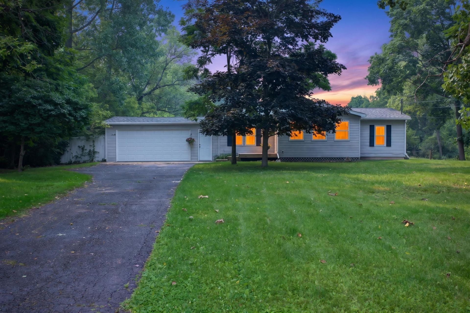 2903 Alder Street, Jackson, MI 49203 Main Photo