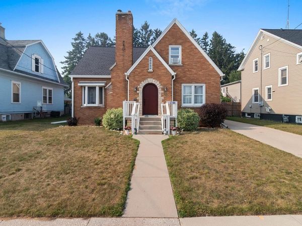 1710 24th STREET, Two Rivers, WI 54241