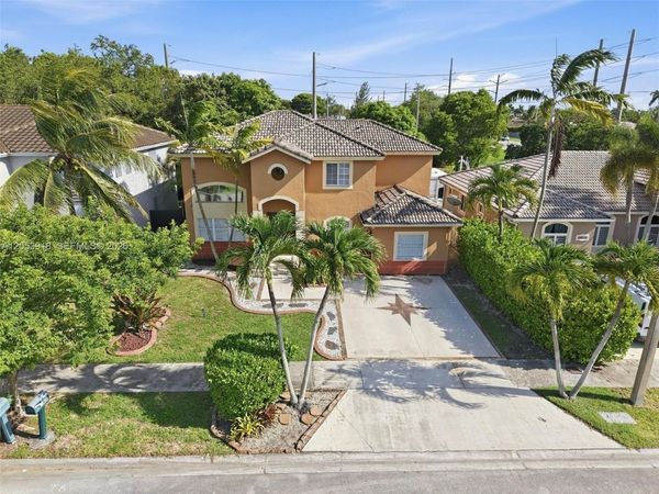 14640 SW 176th Ter , Miami, FL 33177