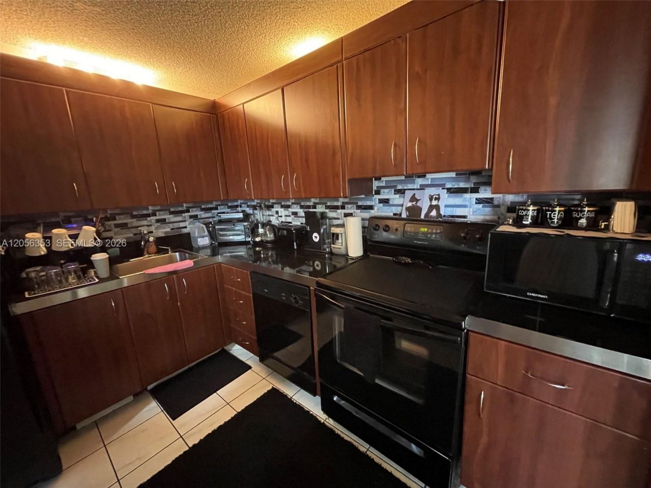 671 NE 195th St , Unit 207-E, Miami, FL 33179 Photo