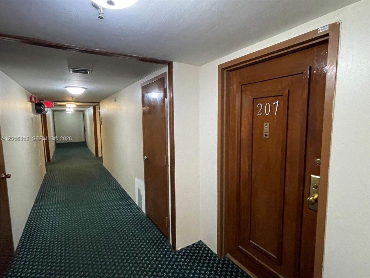 671 NE 195th St , Unit 207-E, Miami, FL 33179 Photo