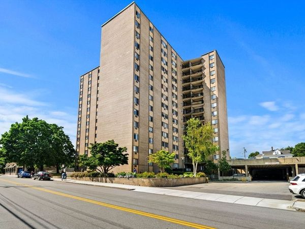 1025 Hancock St, Unit 4A, Quincy, MA 02169