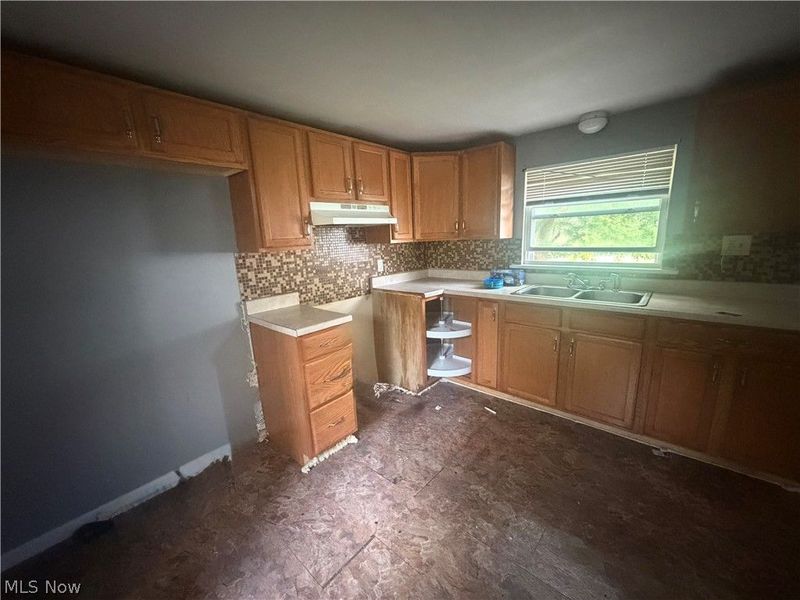 509 Lucy Street, Akron, OH 44306 Photo 8