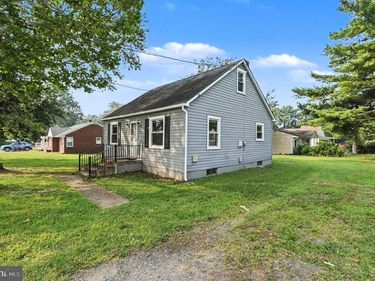 302 E CHATHAM STREET , FREDERICKSBURG, VA 22405