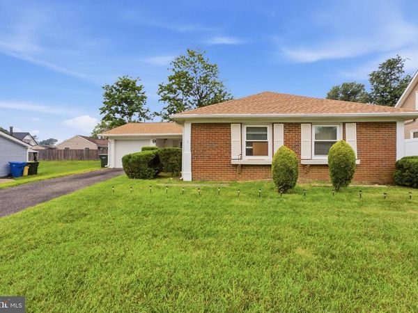 9 HANCOCK LANE, WILLINGBORO, NJ 08046