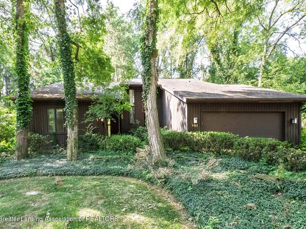 1767 Sashabaw Drive, Okemos, MI 48864