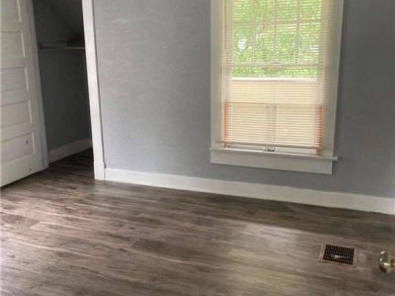 1001 E Stewart Street, Dayton, OH 45410 Photo 9