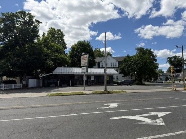 477 Page Blvd, Springfield, MA 01104
